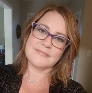 Meet your Posher, Christine